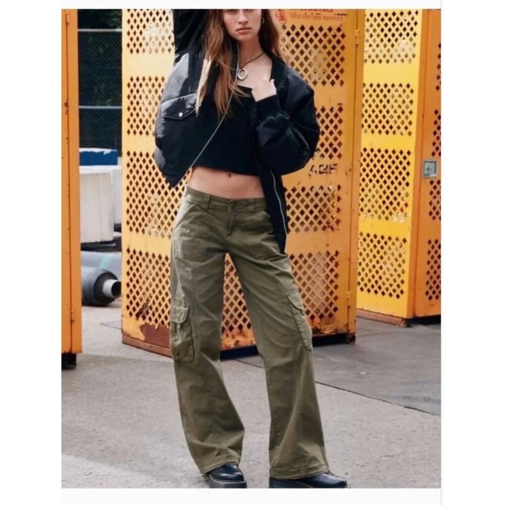 Garage Low Rise Olive Green Wide Leg Cargo Pants Size 00 $17 - Picture 3 of 8